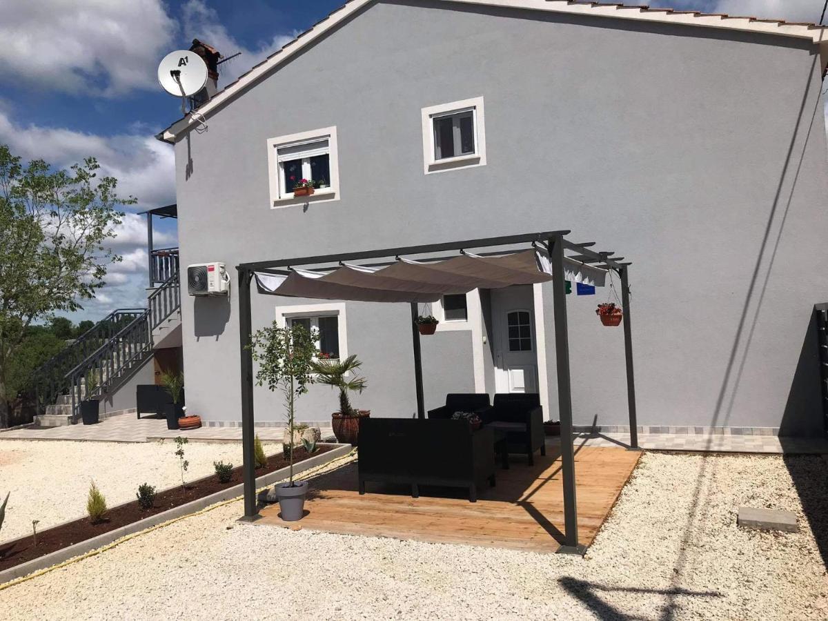 Apartmani Dokic Bale Εξωτερικό φωτογραφία
