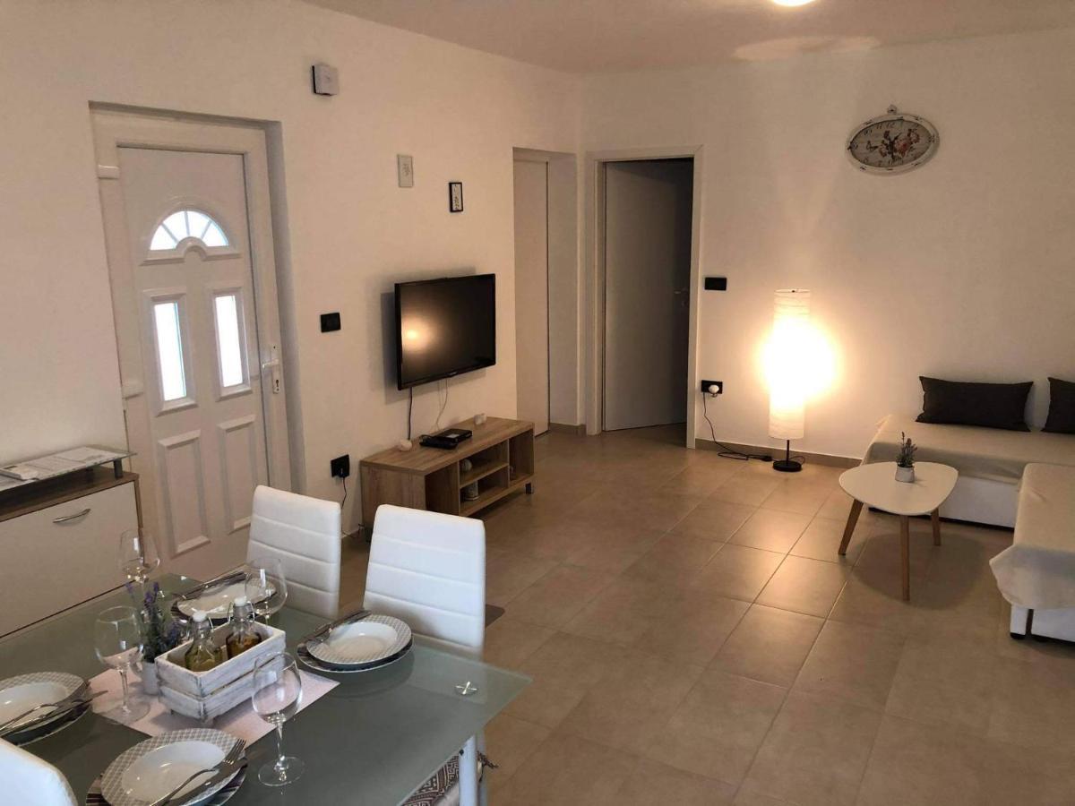 Apartmani Dokic Bale Εξωτερικό φωτογραφία