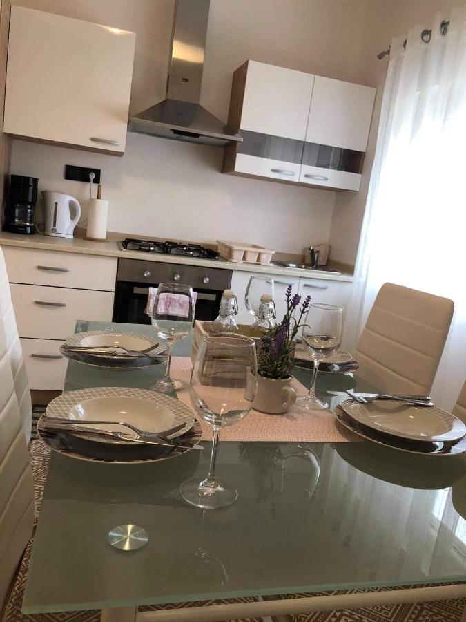 Apartmani Dokic Bale Εξωτερικό φωτογραφία